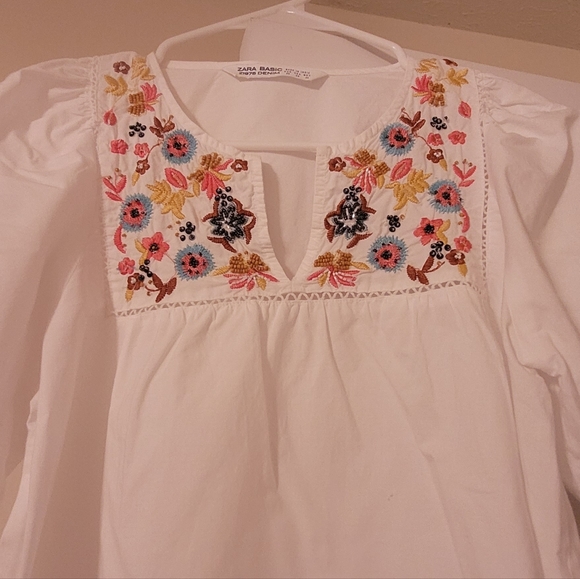 Zara embroidered top - Picture 2 of 7